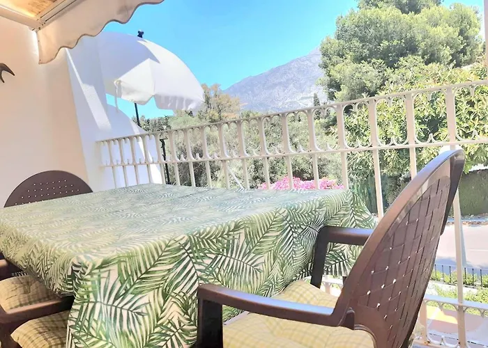 בית נופש Aloha Pueblo Valle Del Golf, Puerto Banus *