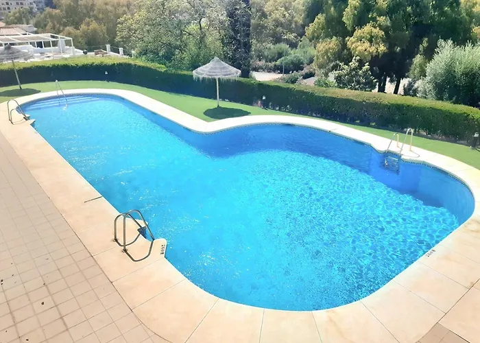 בית נופש Aloha Pueblo Valle Del Golf, Puerto Banus